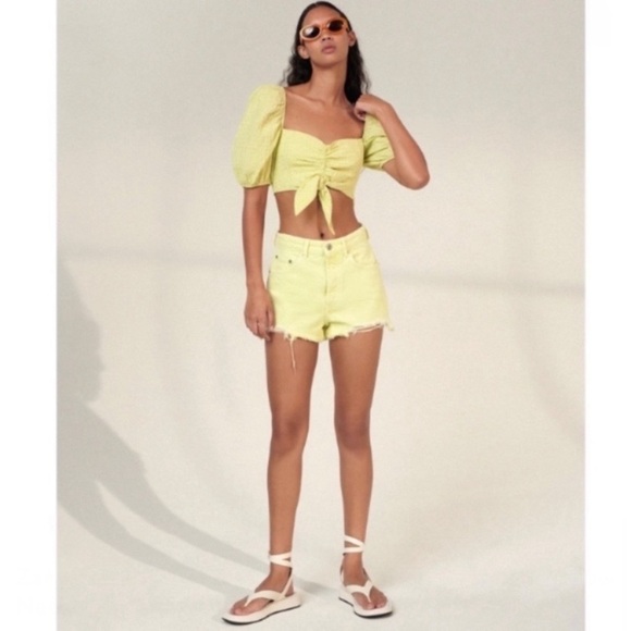 ZARA Frayed High Rise Distressed Denim Shorts Lemon Yellow Size 4 New with Tag - Picture 8 of 8